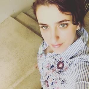 Meet your Posher, Mozhgan